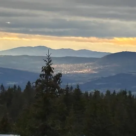 Nyt Hosten Pa Toppen Av Hafjell Øyer