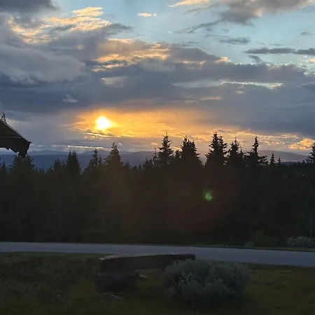 Nyt Hosten Pa Toppen Av Hafjell * Øyer